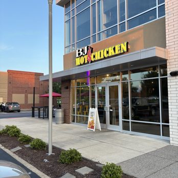 BJ Hot Chicken - Chicken Wings Near Me - Mt Juliet, Tennessee BJ Hot Chicken - Chicken Wings Near Me - Mt Juliet, Tennessee