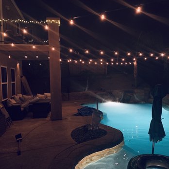 Christmas Light Guy - Holiday Decorating Services Near Me Christmas Light Guy - Holiday Decorating Services Near Me