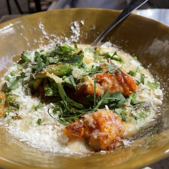 The Well - Shrimp and grits - Bars Near Me - Oakland, California