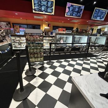 Schmaltz Deli - Inside - Delis Near Me - Lisle, Illinois