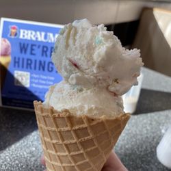 Braums Ice Cream & Dairy Strs - Peppermint ice cream