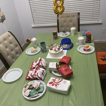 Chick-fil-A - Family Meal - Fast Food Near Me - Hiram, Georgia