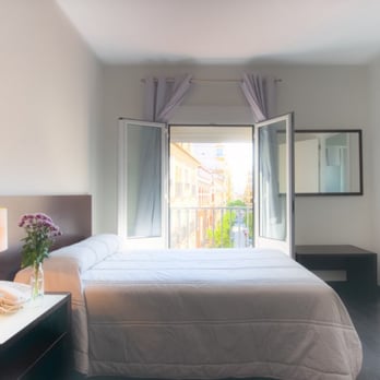Madrid de Sevilla - Habitacion - Hotels Near Me - Seville, SE