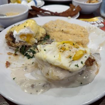 Brick And Spoon - Pigeon Forge - Chick Benedict - Breakfast & Brunch Near Me - Pigeon Forge, Tennessee Brick And Spoon - Pigeon Forge - Chick Benedict - Breakfast & Brunch Near Me - Pigeon Forge, Tennessee