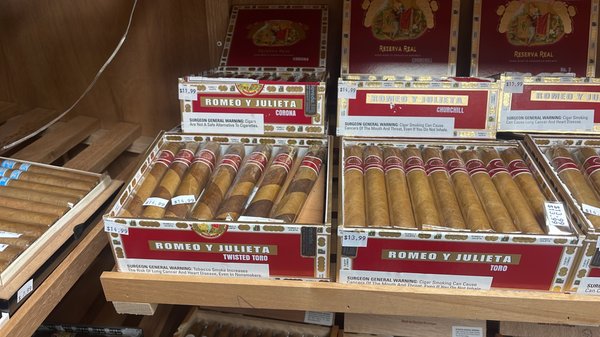 Capo Hookah Lounge & Cigar Lounge by null