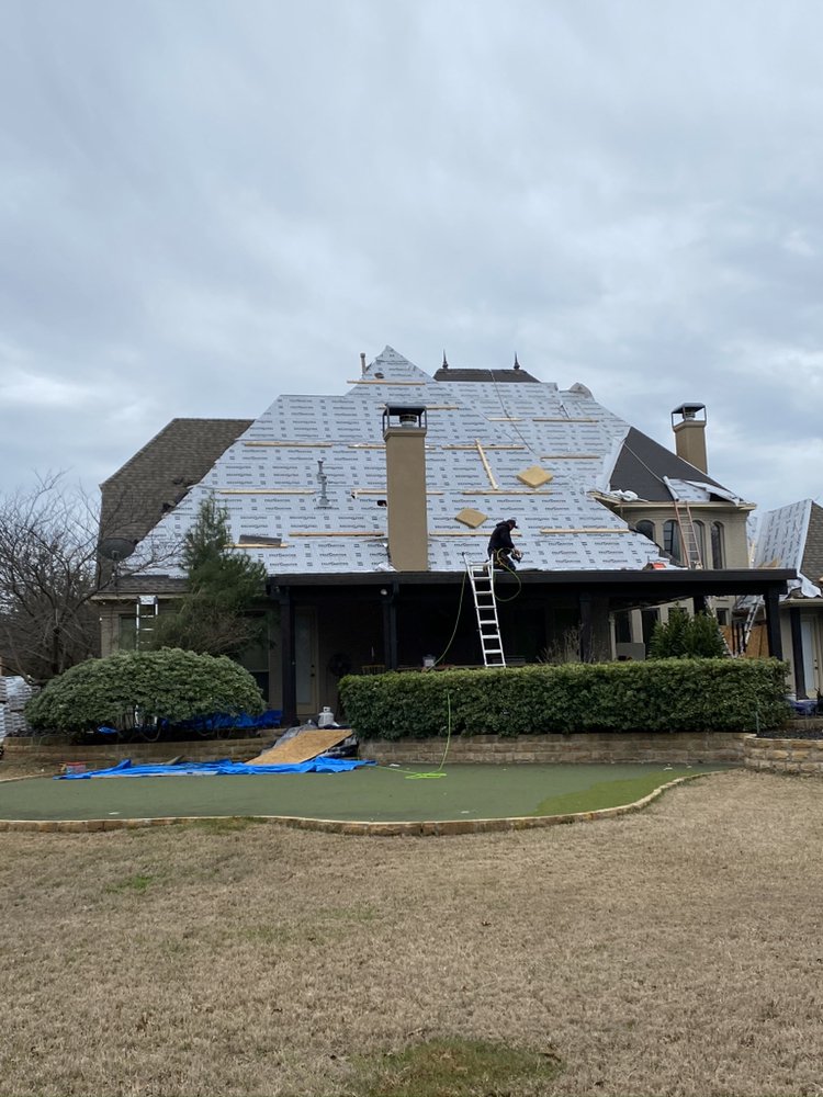 Slide of Bella Roofing & Construction