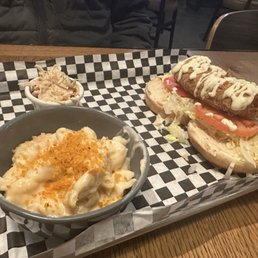 Fish sandwich with Mac n cheese and coleslaw Fish sandwich with Mac n cheese and coleslaw