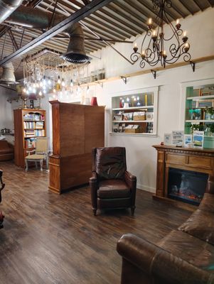 Cranky's Groom & Organics