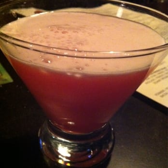 Local On Main Street - Southern belle - Gastropubs Near Me - Memphis, Tennessee