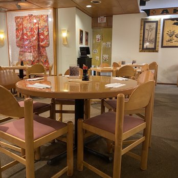 Akashi Sushi Bar - Dining area - Japanese Near Me - Dayton, Ohio Akashi Sushi Bar - Dining area - Japanese Near Me - Dayton, Ohio