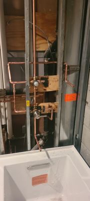 E&T Plumbing & Heating Logo