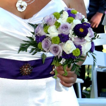 Shelley's Style - The bouquet Shelley made for my wedding. - Art Classes Near Me - Sunnyvale, California Shelley's Style - The bouquet Shelley made for my wedding. - Art Classes Near Me - Sunnyvale, California