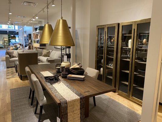 Crate & Barrel by null