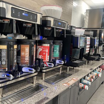7-Eleven - a row of coffee machines - Convenience Stores Near Me - Sacramento, California 7-Eleven - a row of coffee machines - Convenience Stores Near Me - Sacramento, California