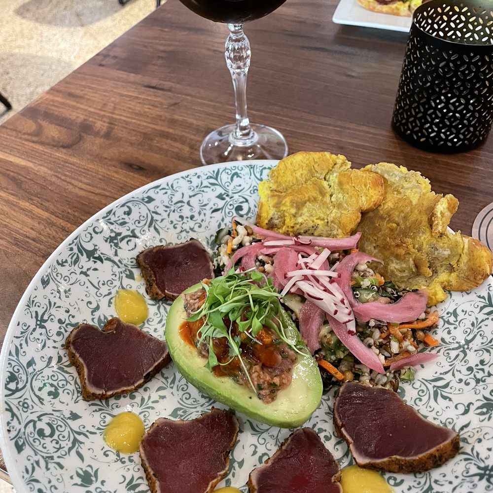The Chapman - Tuna poke - Lounges Near Me - Winter Park, Florida The Chapman - Tuna poke - Lounges Near Me - Winter Park, Florida