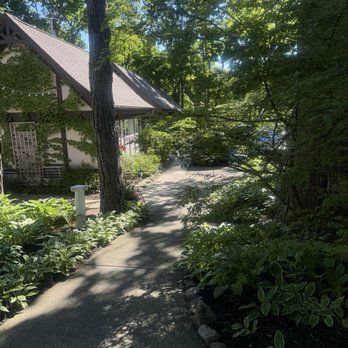 Ivy Manor Inn - Hotels Near Me - Bar Harbor, Maine Ivy Manor Inn - Hotels Near Me - Bar Harbor, Maine