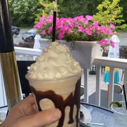 TJ's Food & Spirits - The mudslide was awesome. Had that sweetness with that taste of alcohol