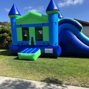 Joker's Party Rental - Combo dry or wet - Bounce House Rentals Near Me - Anaheim, California Joker's Party Rental - Combo dry or wet - Bounce House Rentals Near Me - Anaheim, California