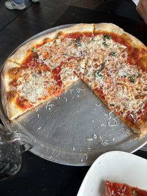 Avanti Pizzeria, Trattoria and Market by null