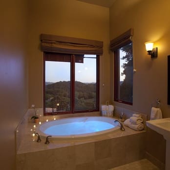 Dunning Vineyards Estate Winery - Spa Tub in the Guest Villa with a view! - Wineries Near Me - Paso Robles, California Dunning Vineyards Estate Winery - Spa Tub in the Guest Villa with a view! - Wineries Near Me - Paso Robles, California
