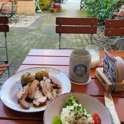 Wirzhaus - Bread dumplings with pork and sauerkraut salad
