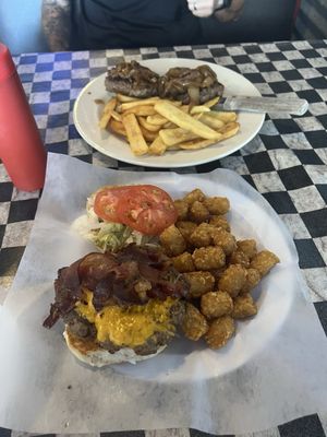 RG Burgers and Grill by null