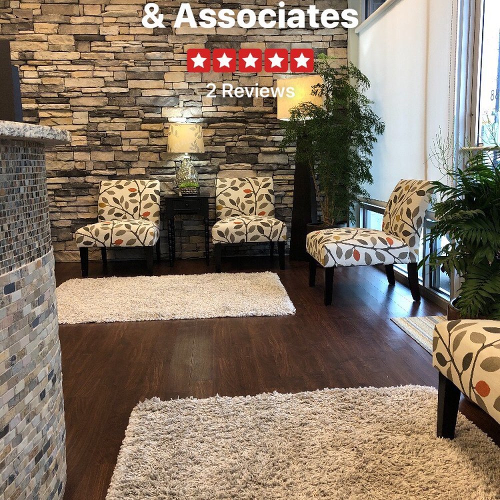 Charles Ashley Mann, DDS - Nice decor waiting area - Cosmetic Dentists Near Me - Garner, North Carolina