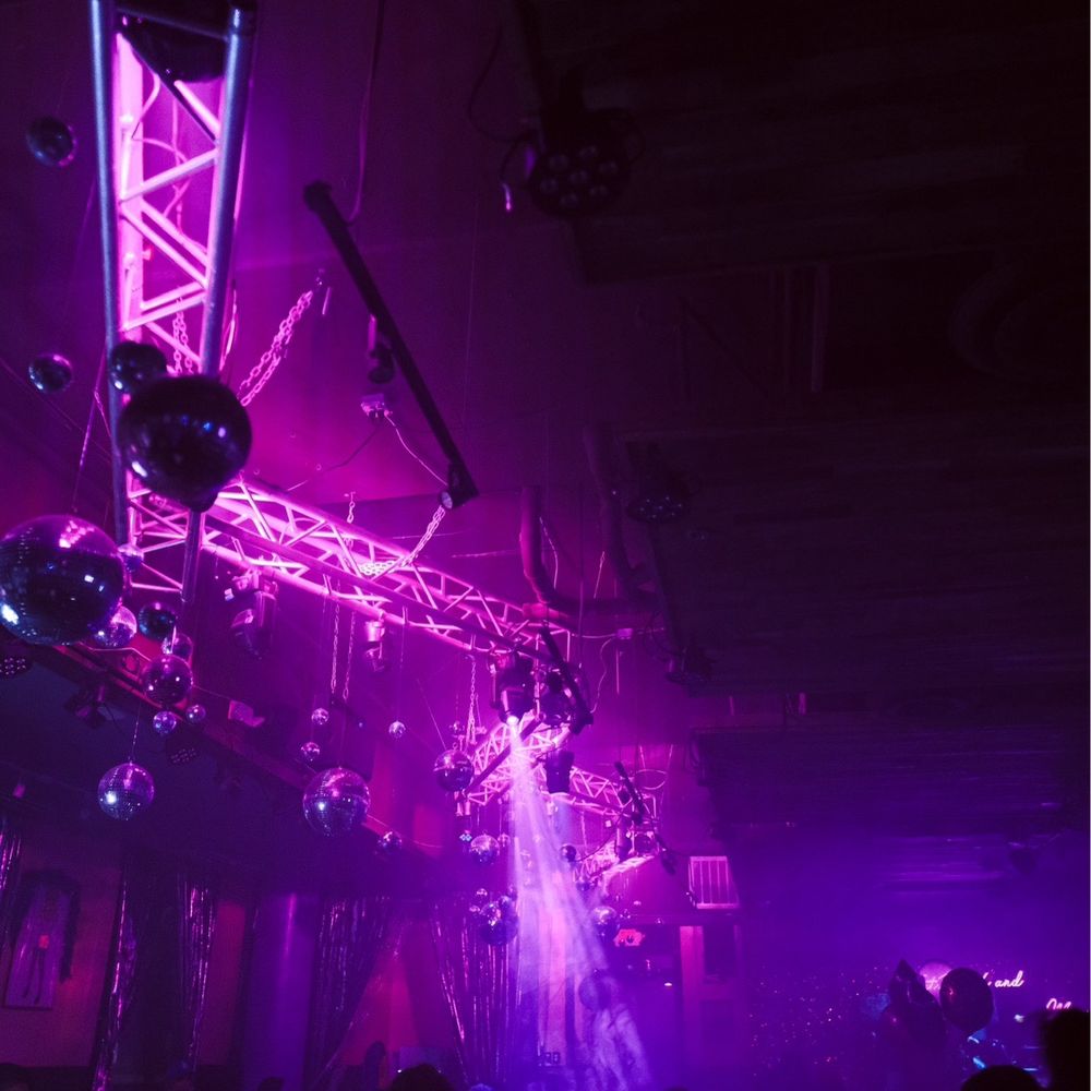 Hamburger Marys - The beautiful alluring atmosphere. - Cabaret Near Me - Dallas, Texas Hamburger Marys - The beautiful alluring atmosphere. - Cabaret Near Me - Dallas, Texas