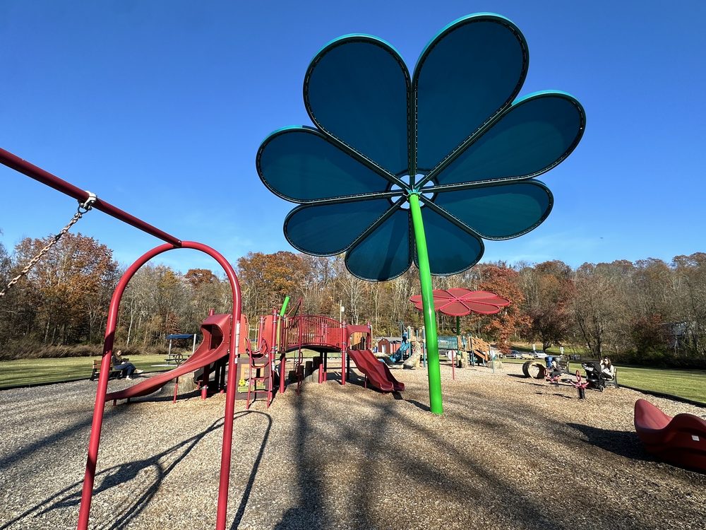 CENTENNIAL PARK AND PLAYGROUND Updated June 2024 449 Pine Brook Rd