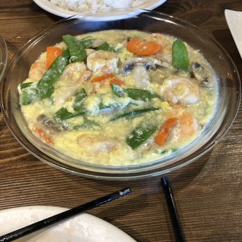 Furi Chinese Restaurant - Prawns in lobster sauce - Cantonese Near Me - Edmonds, Washington