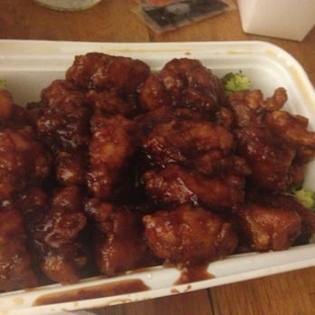 Good Chinese Restaurant - "Crispy" chicken with garlic (not crispy but very good). - Chinese Near Me - Brooklyn, New York