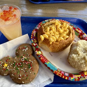 Aunt Cass Café - Mac & Cheese, Honey Lemon-Ade, and Mickey gingerbread cookie (seasonal November 2024) - American Near Me - Anaheim, California