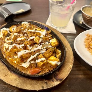 Mama Tigre - Paneer Con Poblano - Mexican Near Me - Oakton, Virginia
