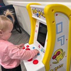 Molar Bear Pediatric Dentistry - Waiting room