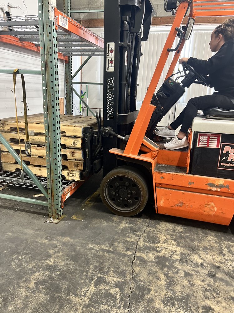 AMERICAN FORKLIFT TRAINING CENTERS Updated August 2024 11 Photos