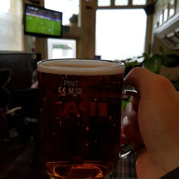 Kings Head - Cheers, TV for football matches - Pubs Near Me - Llandudno, GWN