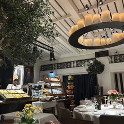 Novikov Restaurant & Bar