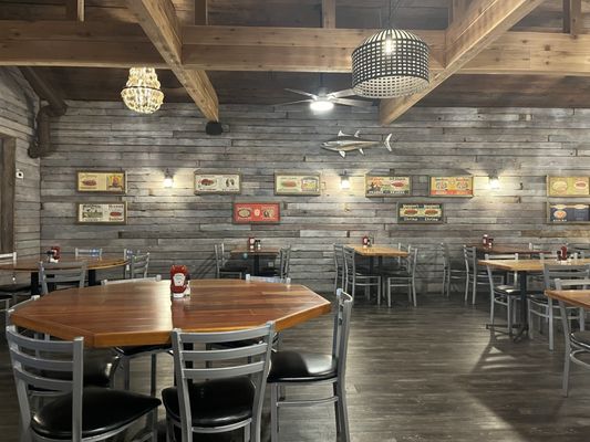 Tubby's Tank House Thunderbolt by null