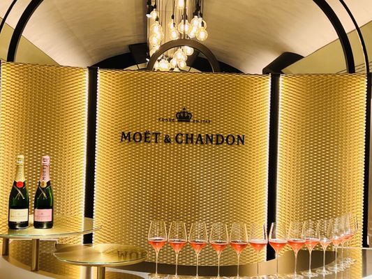 Moët et Chandon by null