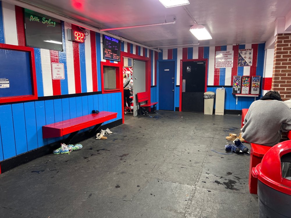 SPRINGFIELD ICE SKATING RINK Updated September 2024 400 W Sproul Rd, Springfield