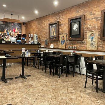 Tumi Dumpling House - Interior - Dumplings Near Me - Toronto, Ontario Tumi Dumpling House - Interior - Dumplings Near Me - Toronto, Ontario