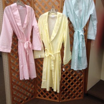 Beatrice Shop - Women's Clothing Near Me - New Orleans, Louisiana Beatrice Shop - Women's Clothing Near Me - New Orleans, Louisiana