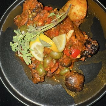 Vagabondo  - This was the most juicy flavorful chicken I have ever had perfectly prepared - Sicilian Near Me - Excelsior, Minnesota
