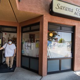 Exterior outside entrance of Sarana Community Acupuncture - Albany, California Exterior outside entrance of Sarana Community Acupuncture - Albany, California