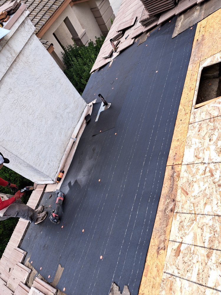 Slide of A V O Handyman Services