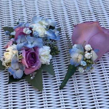 The Crafty Chicken - Florists Near Me - Tustin, California The Crafty Chicken - Florists Near Me - Tustin, California