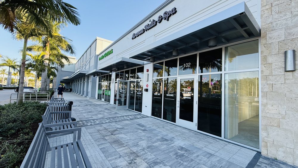 Avenue Nails & Spa Image