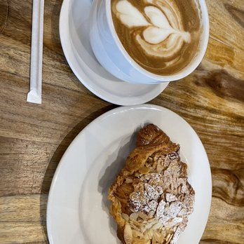 Cafe Landwer - Cafes Near Me - Toronto, Ontario Cafe Landwer - Cafes Near Me - Toronto, Ontario