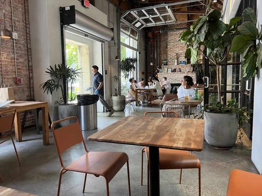 Tartine West Adams by null