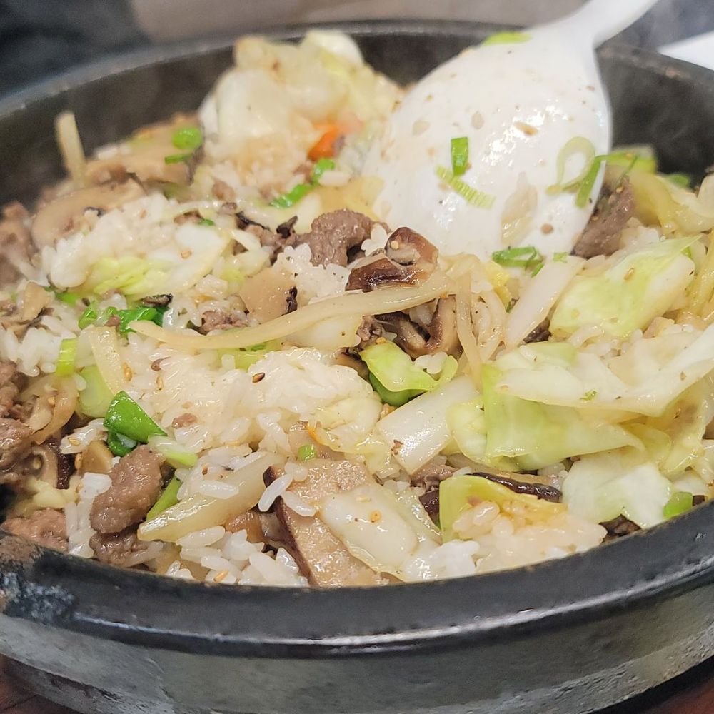 Yoo's Place - Stone pot rice with beef and mushroom. GET IT! - Korean Near Me - Irvine, California Yoo's Place - Stone pot rice with beef and mushroom. GET IT! - Korean Near Me - Irvine, California